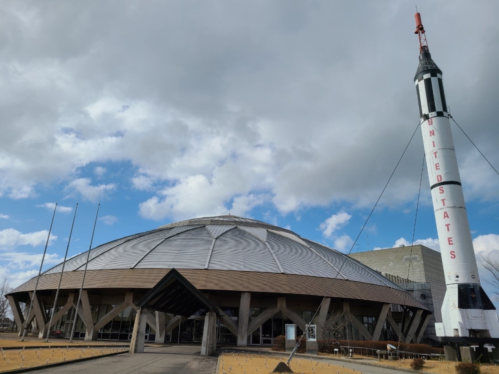 宇宙科学博物館『コスモアイル羽咋』で宇宙旅行デート！？