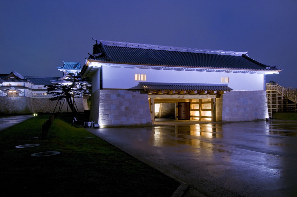 金沢城公園　河北門