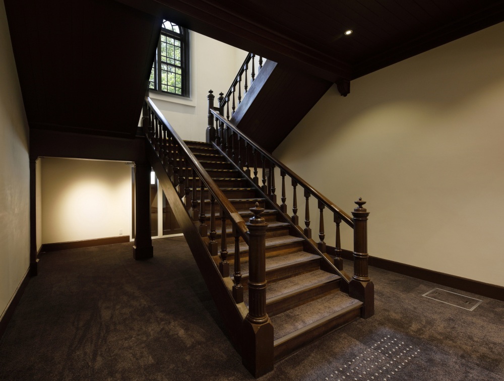 国立工芸館（階段室）