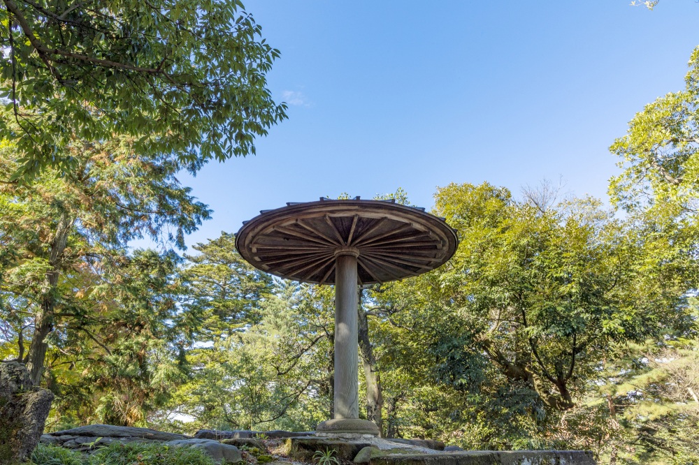 兼六園・栄螺山