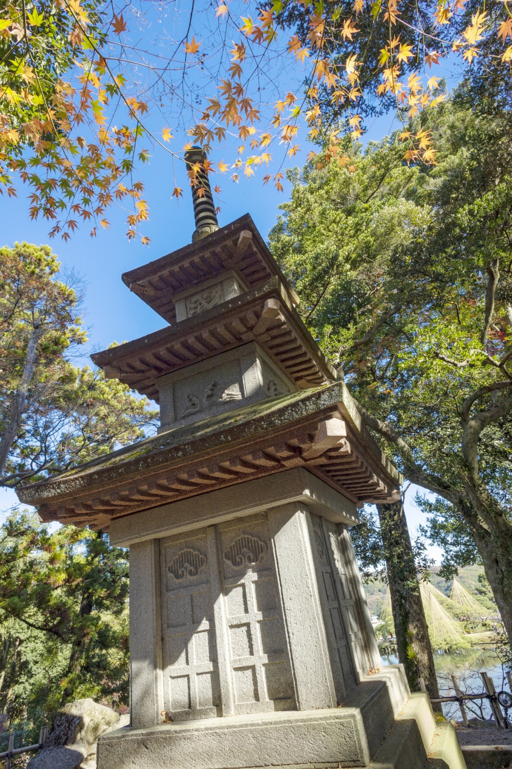 兼六園・栄螺山