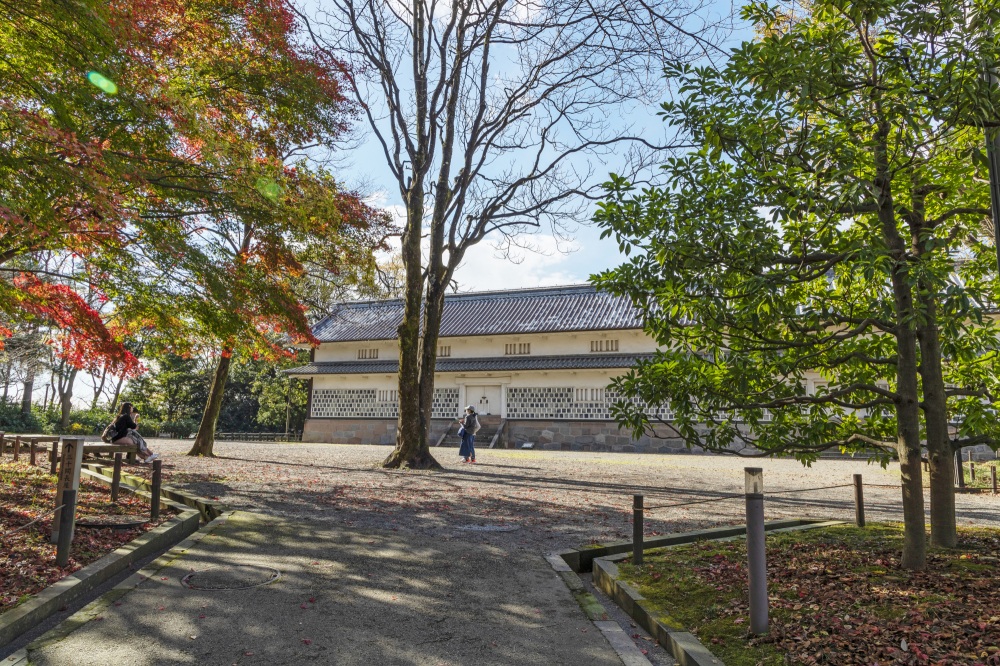 金沢城公園　三十間長屋