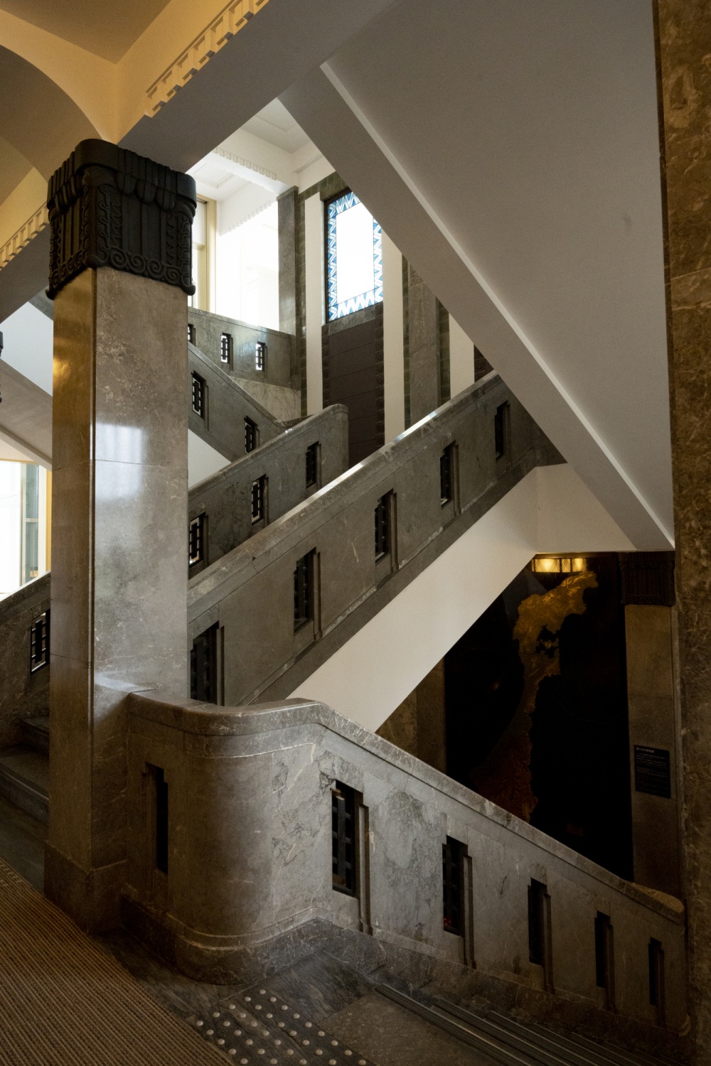 石川県政記念しいのき迎賓館