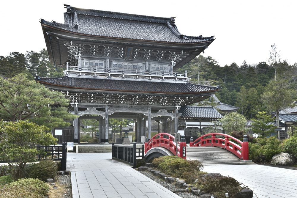 大本山總持寺祖院・山門