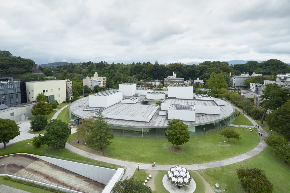 ２１世紀美術館