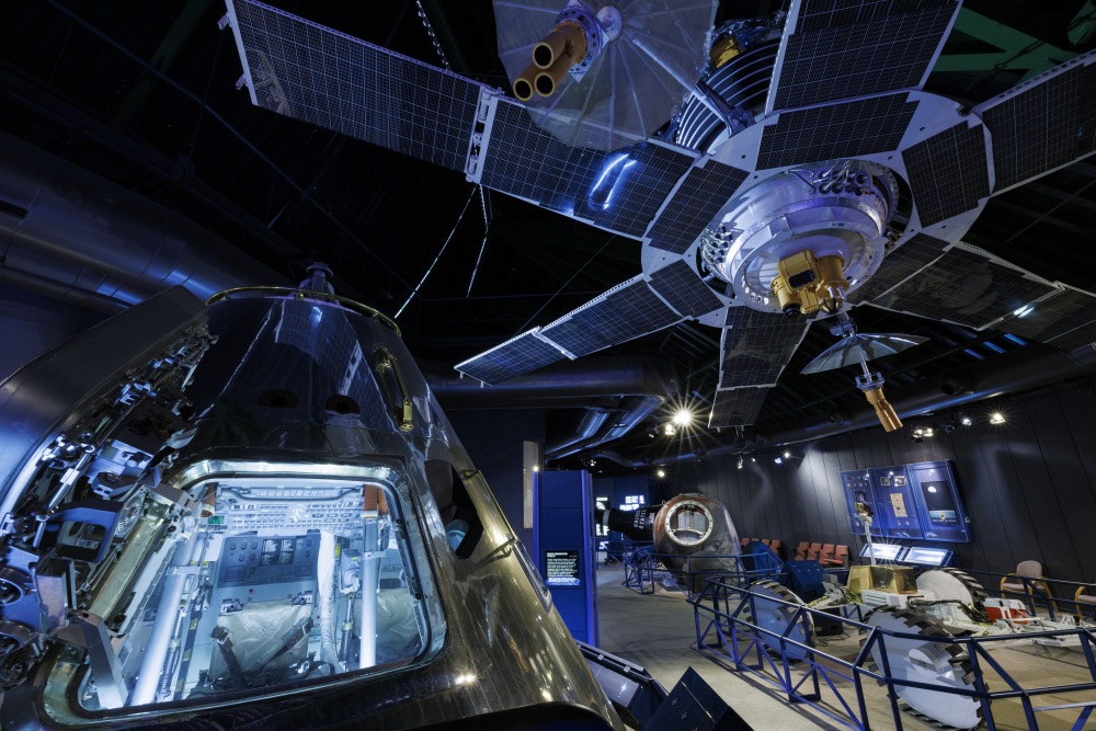 コスモアイル08