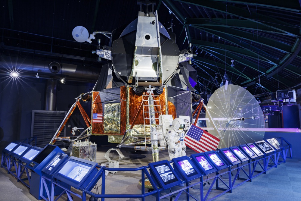 コスモアイル24