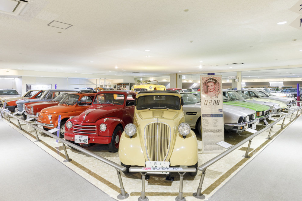 自動車博物館