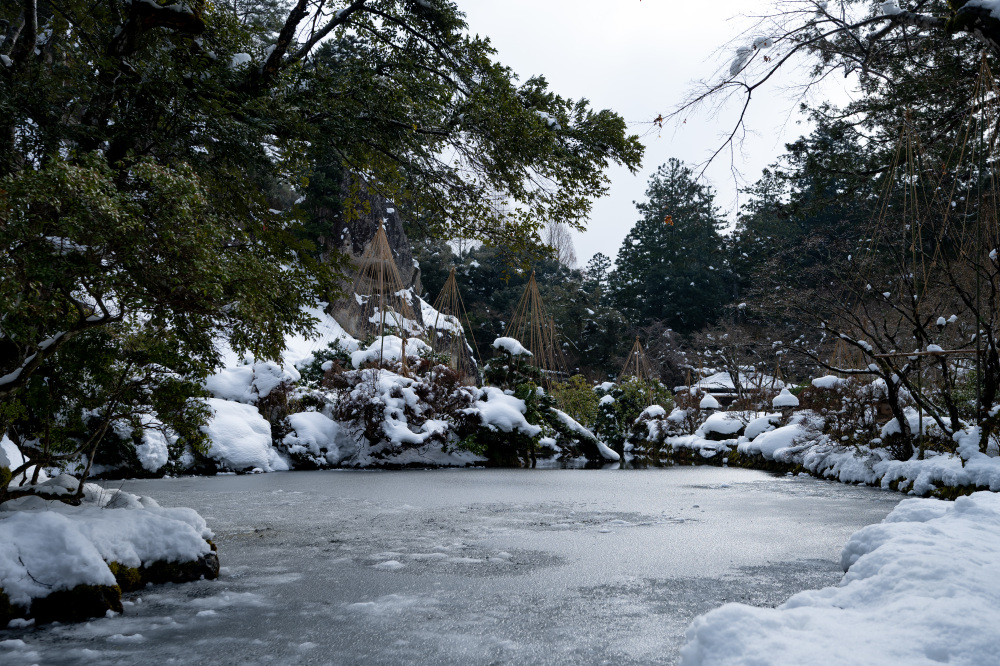 那谷寺（冬・雪）