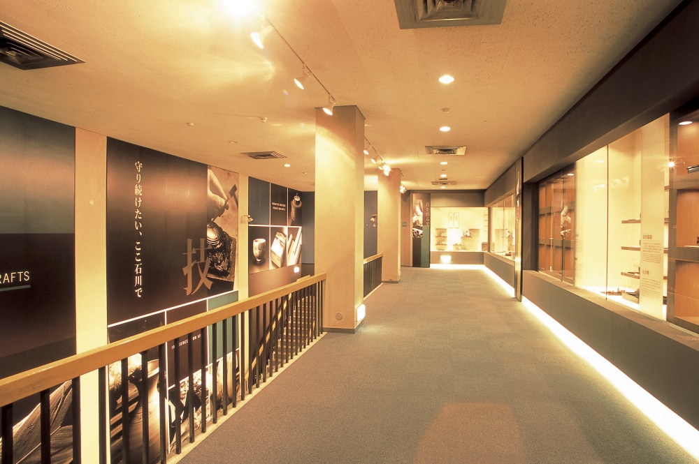 石川県伝統産業工芸館（内部）