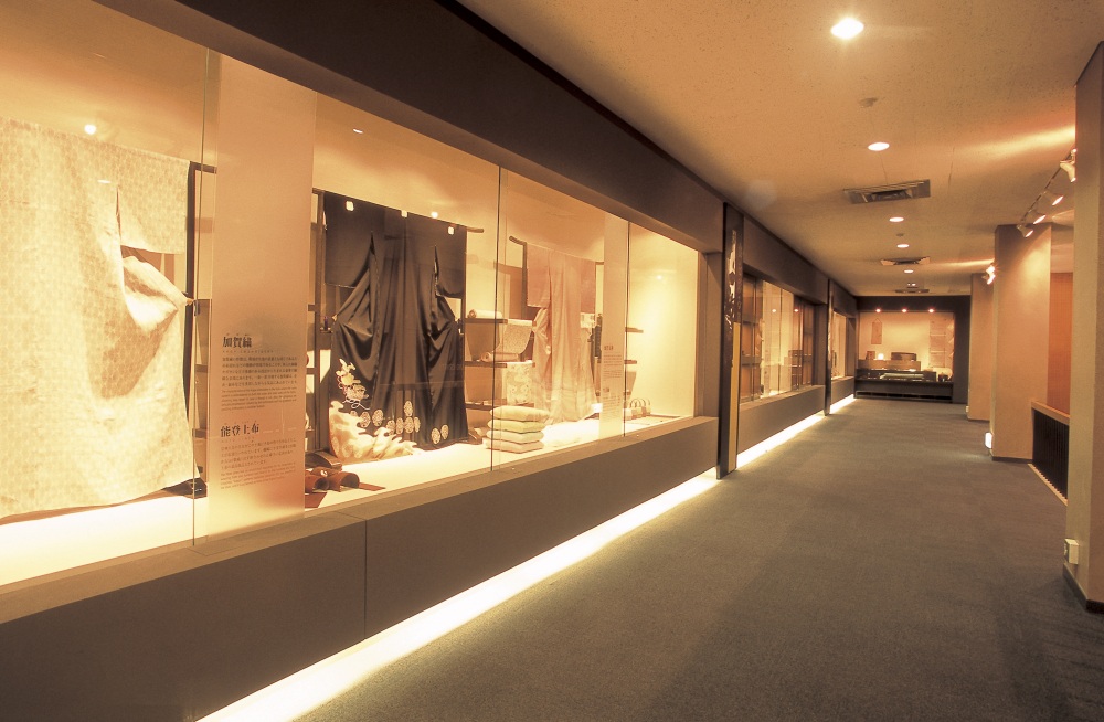 石川県伝統産業工芸館（内部）