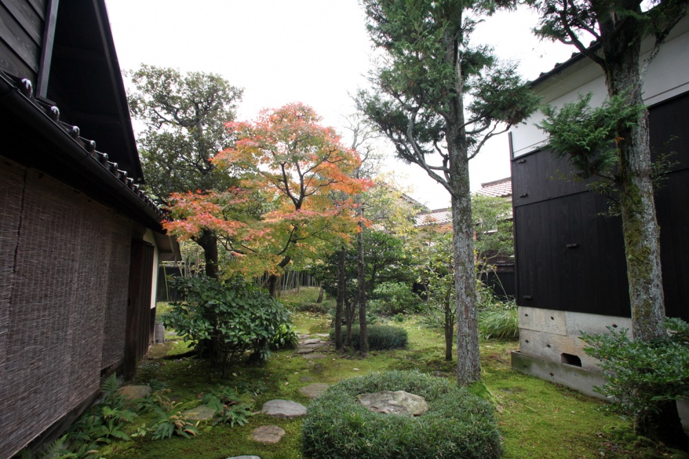 魯山人寓居跡いろは草庵
