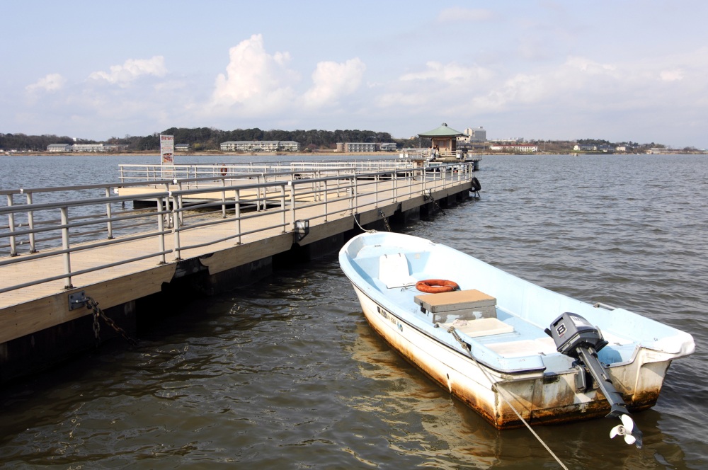 片山津湯の元公園