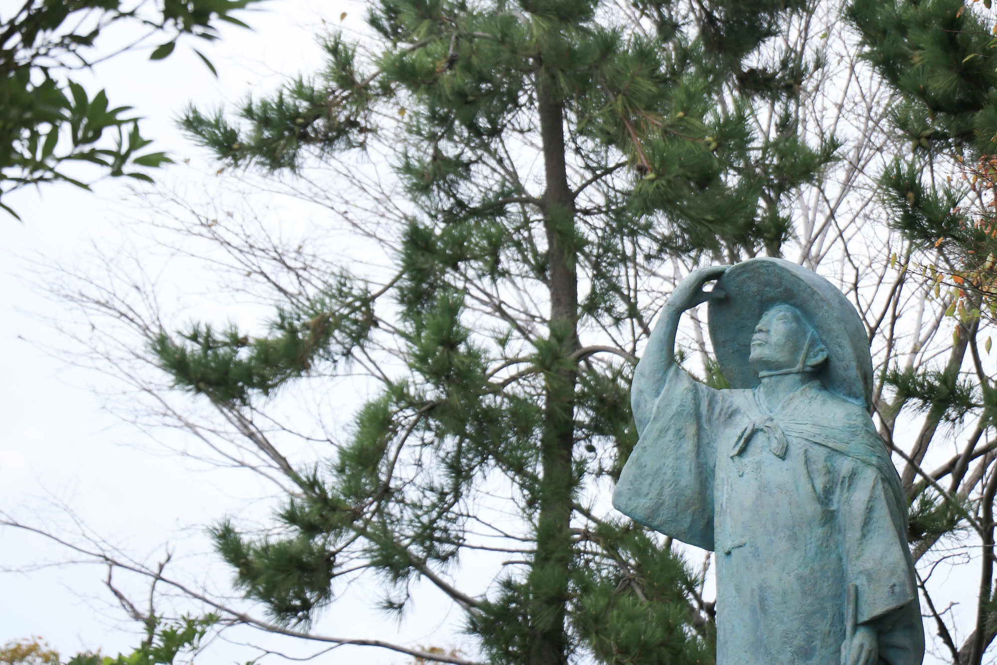 絵画で巡る能登｜長谷川等伯、羽根万象、原田泰治と現地を重ね合わせる旅