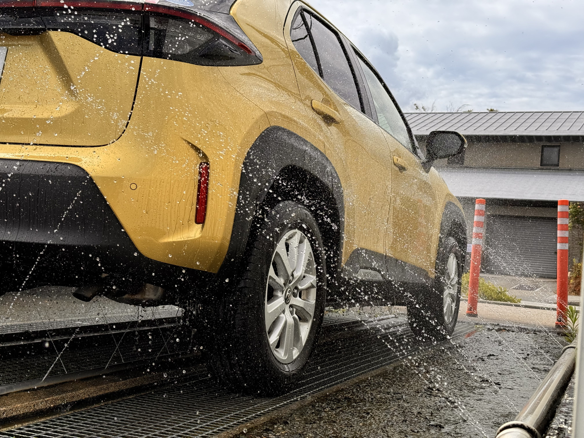 無料のタイヤシャワー