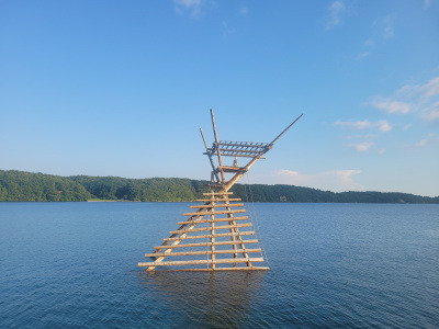 ボラ待ちやぐら（中居湾ふれあいパーク）