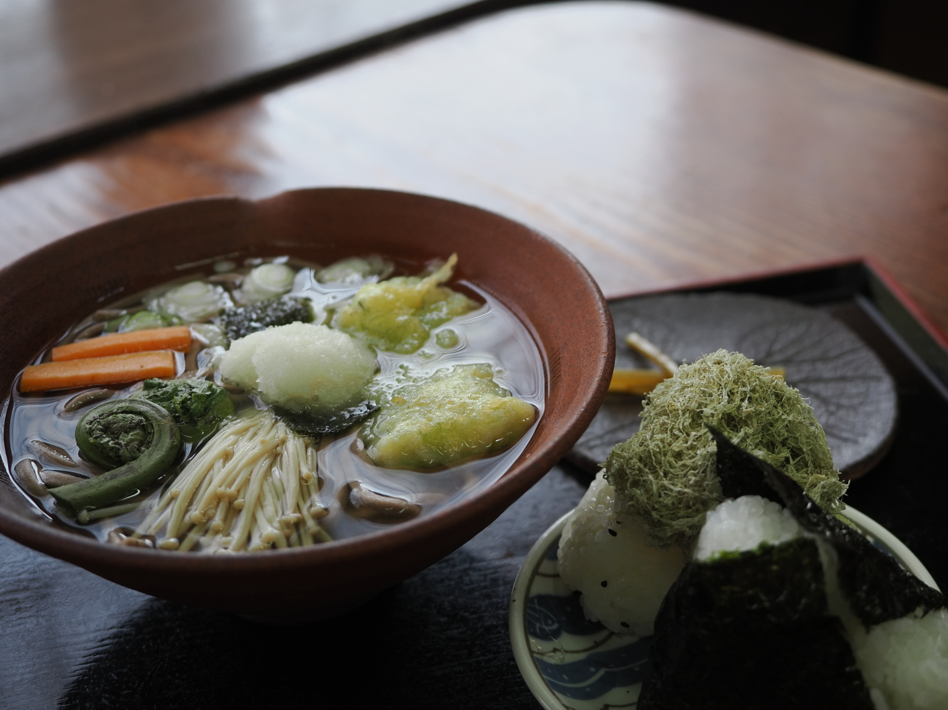 一揆そばとおにぎり