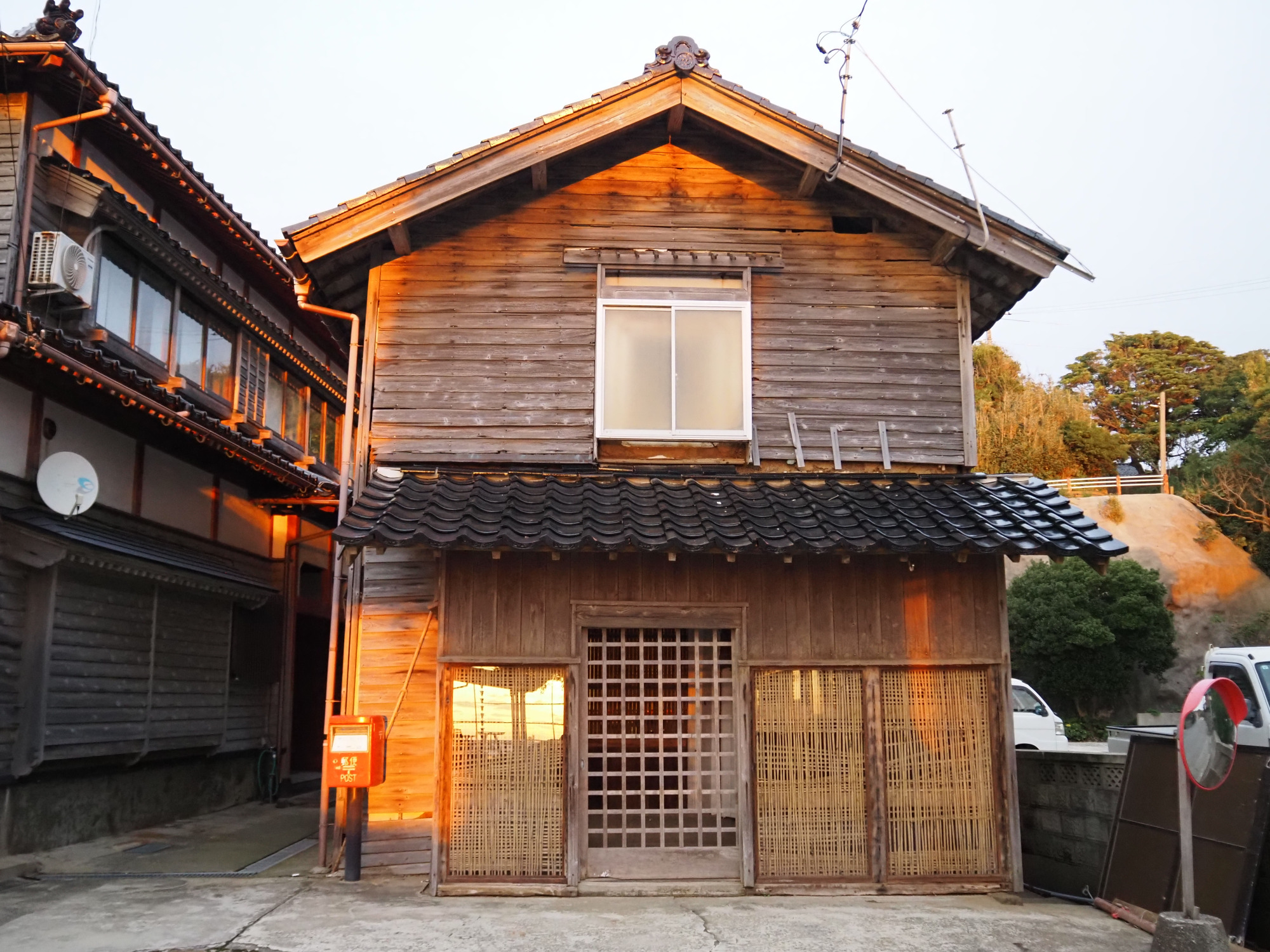 能登の古物店 TOGIZO