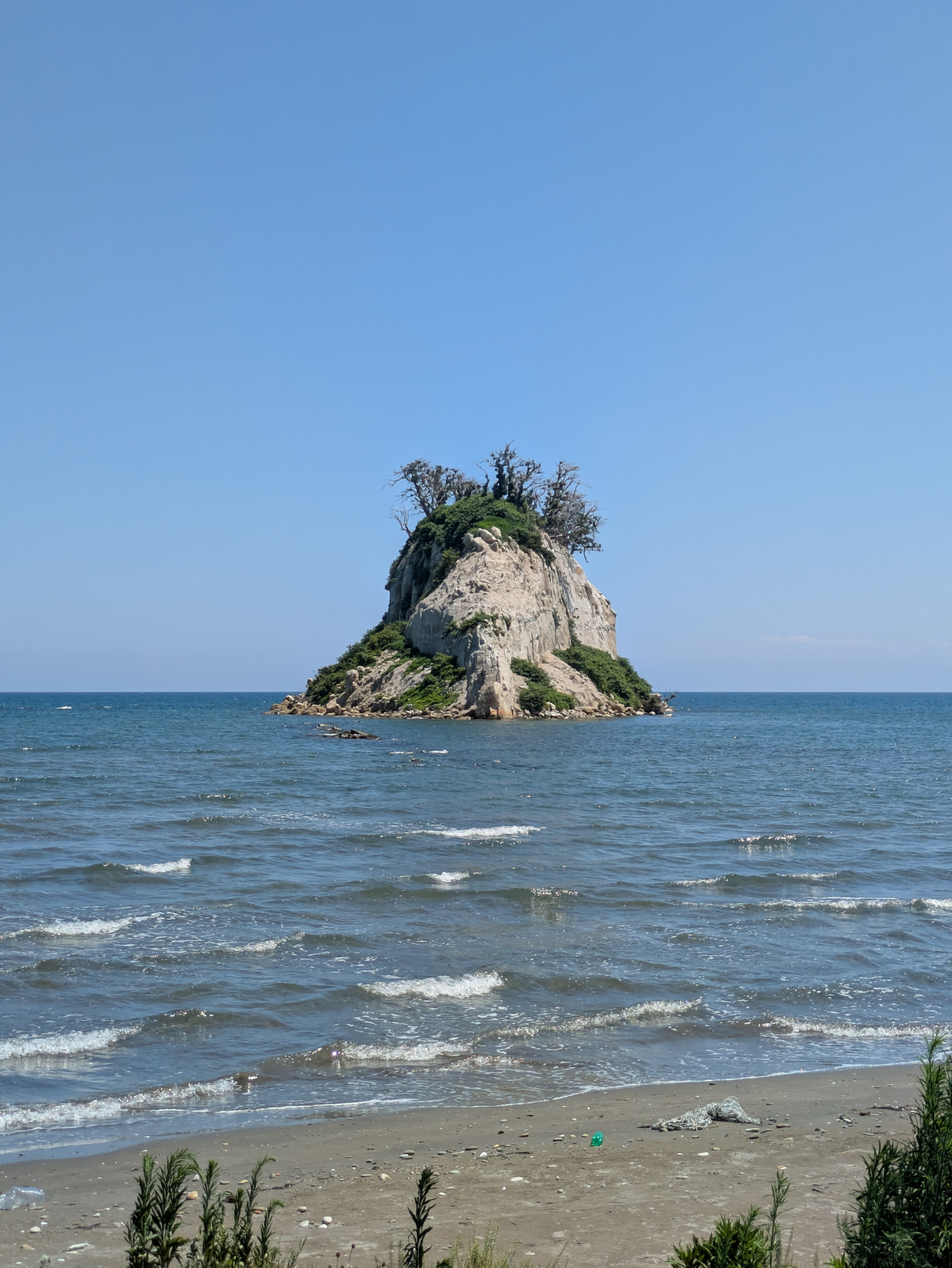 見附島