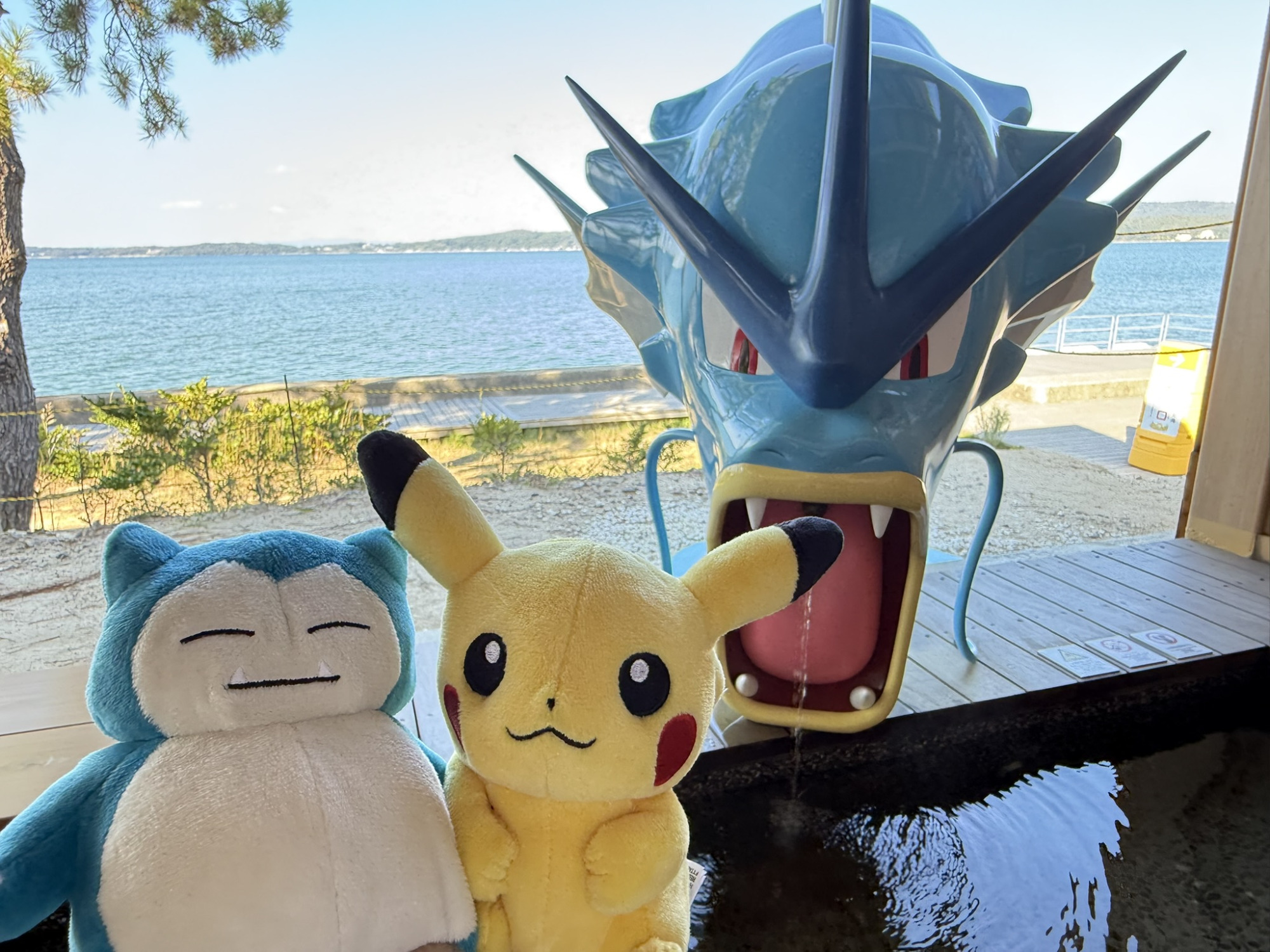 わくらポケモン足湯（内観）