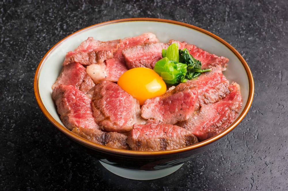 金沢中央市場食堂で味わう絶品グルメ 7 選｜地元民おすすめの名店＆穴場ランチ