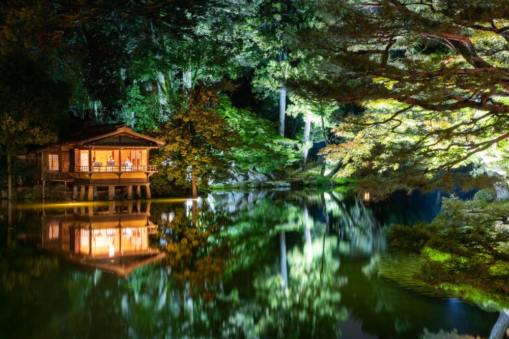 夜の金沢観光にぴったり!ライトアップバスで巡る幻想的なスポット体験