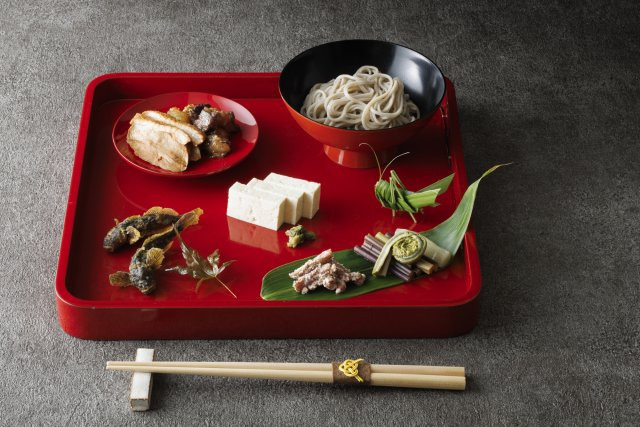 白山百膳とは…