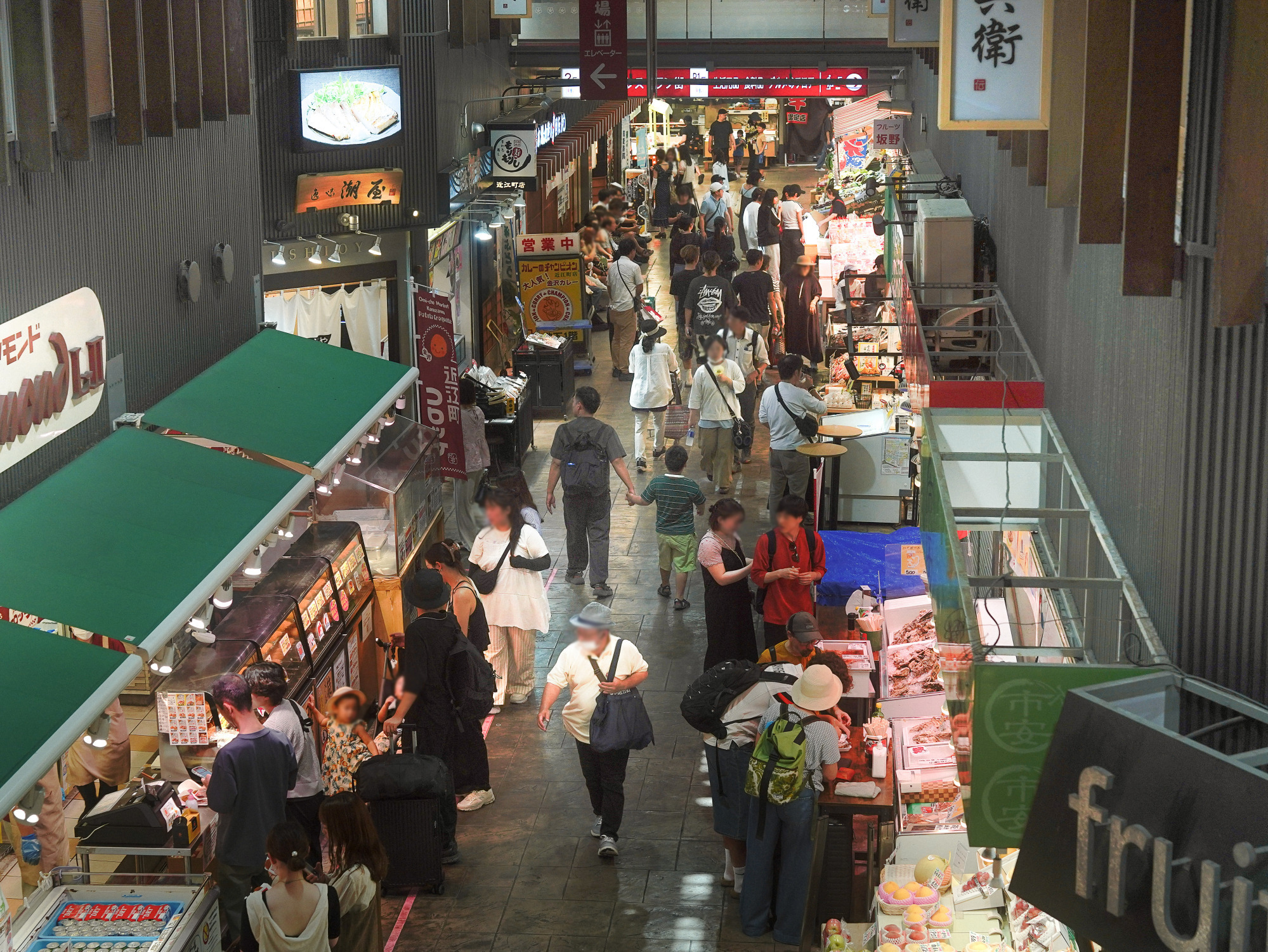 市場の賑わい