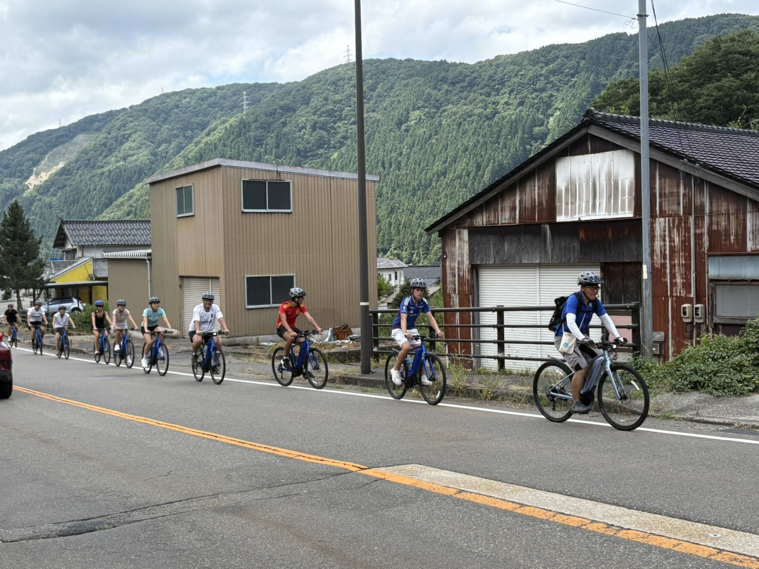 ガイド付きサイクリングツアー