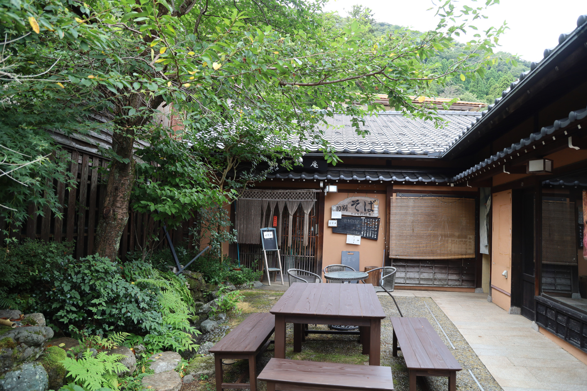 コシと弾力を兼ね備えた美味しいお蕎麦と評判