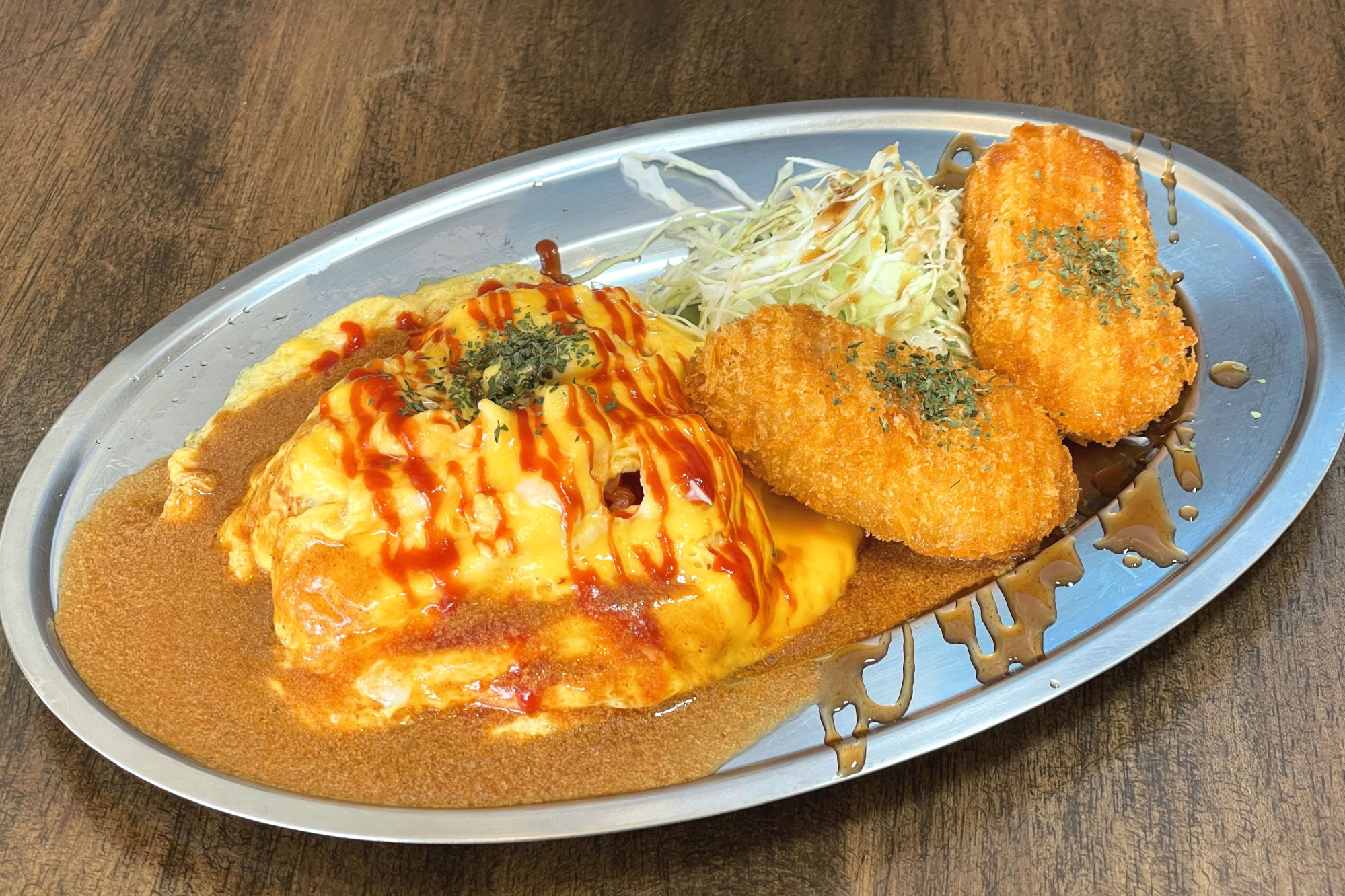 ズワイガニのクリームコロッケ特製ハントンライス