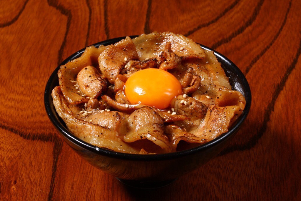 名物　豚玉めし