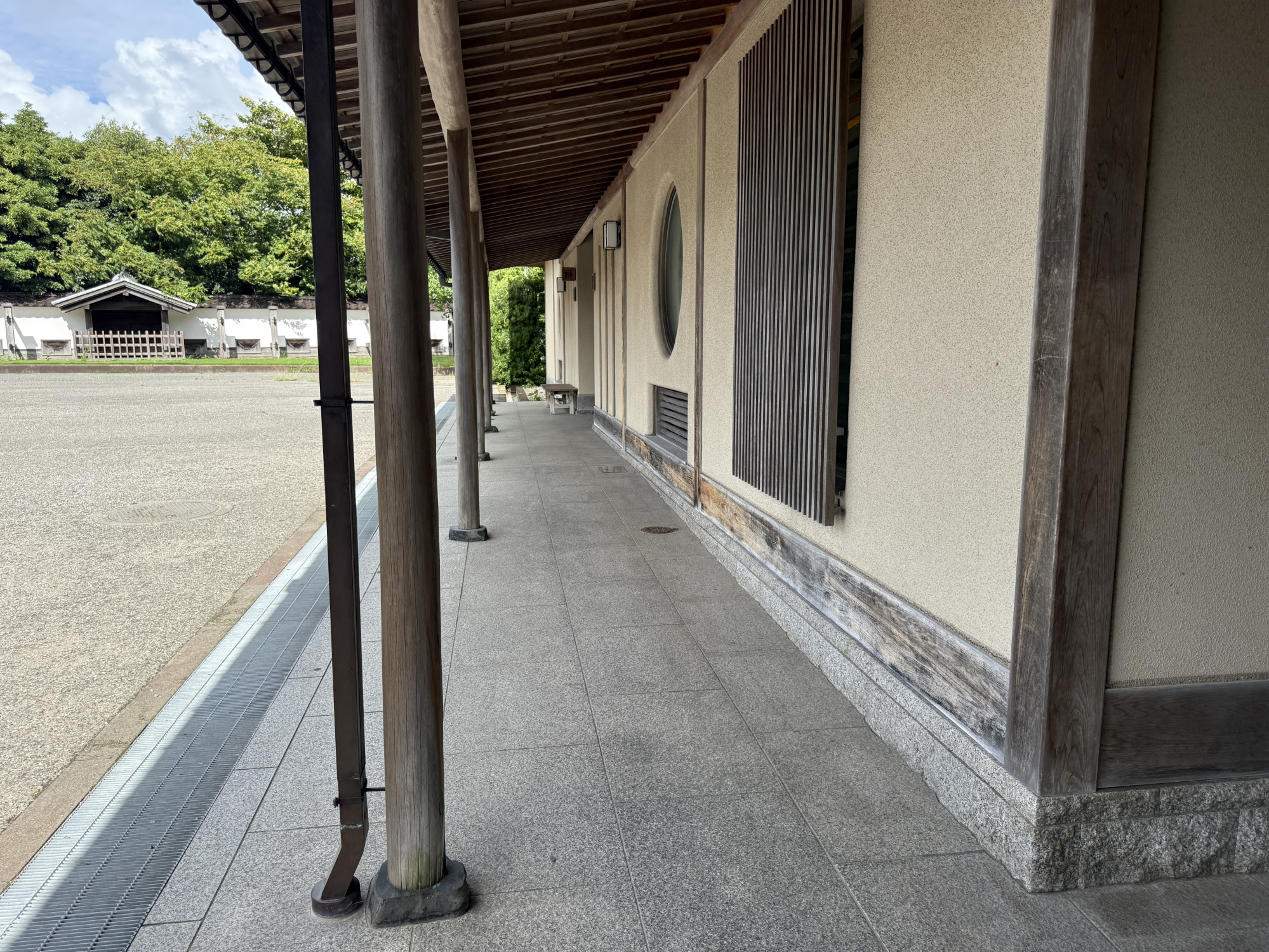 トイレまでの通路