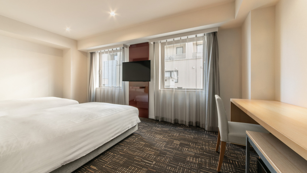 ユニバーサルツイン