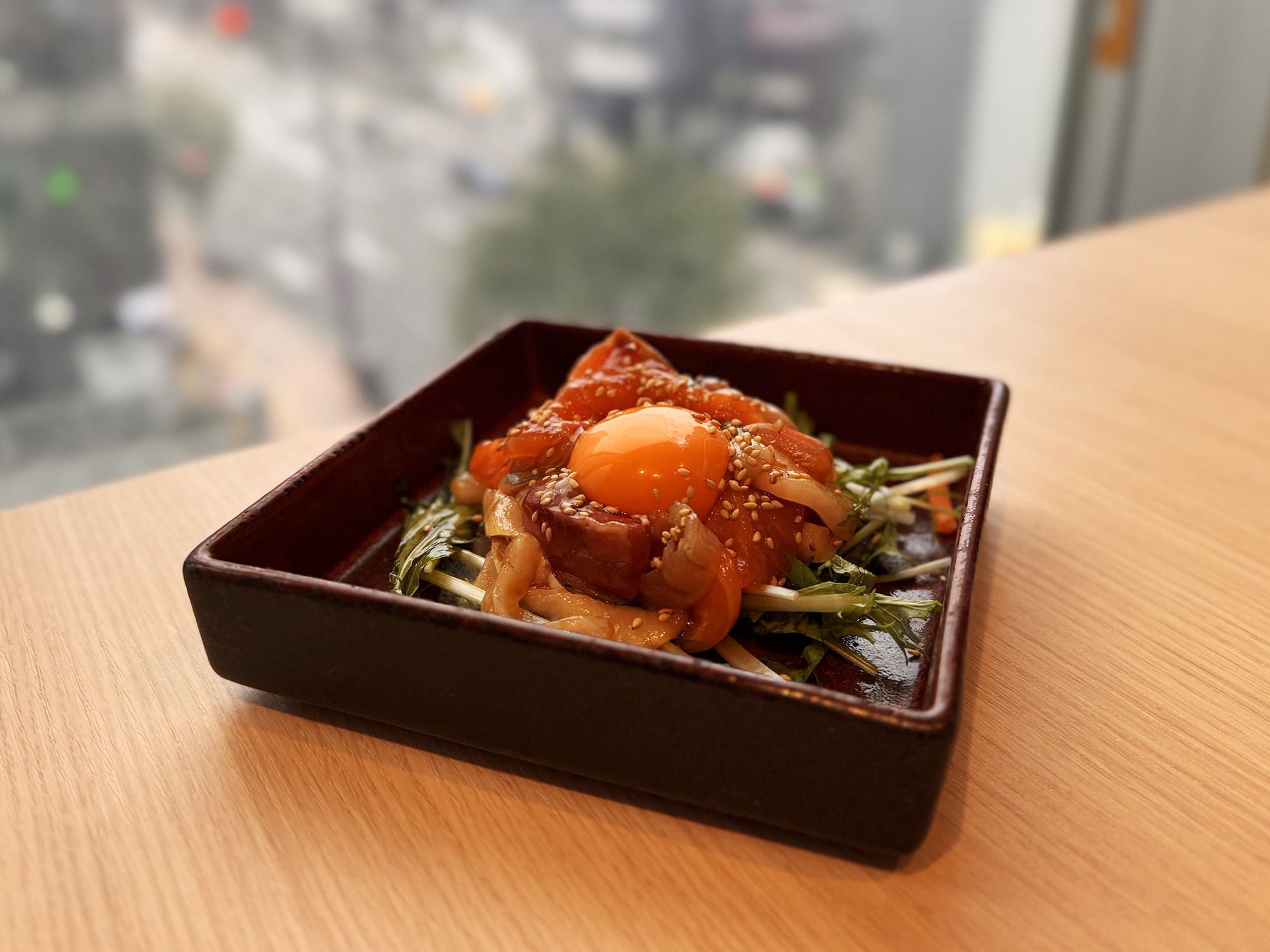 たっぷり鮮魚のユッケ