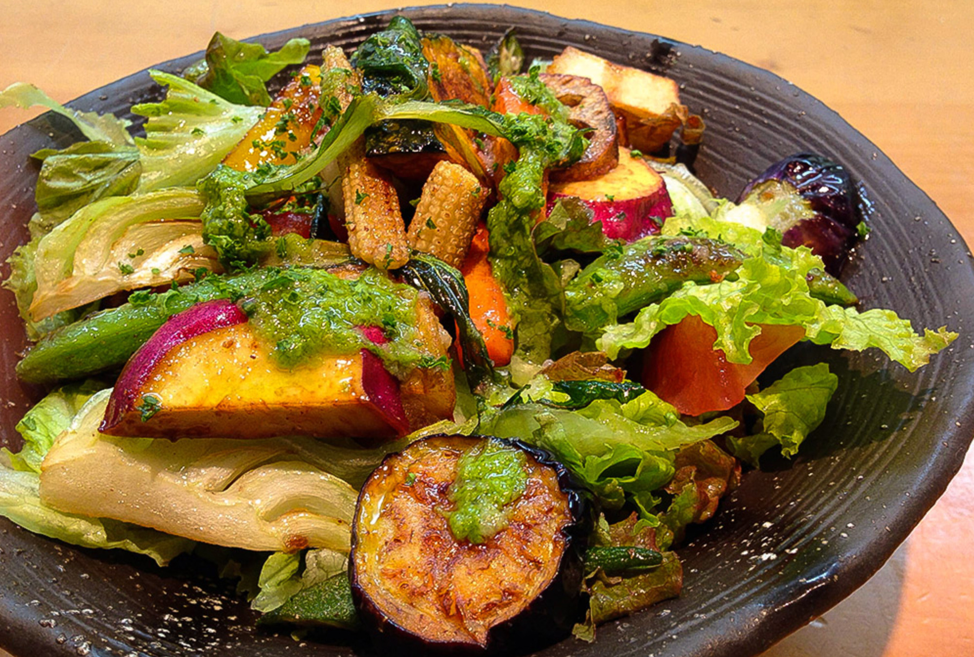 加賀野菜と有機野菜のサラダ