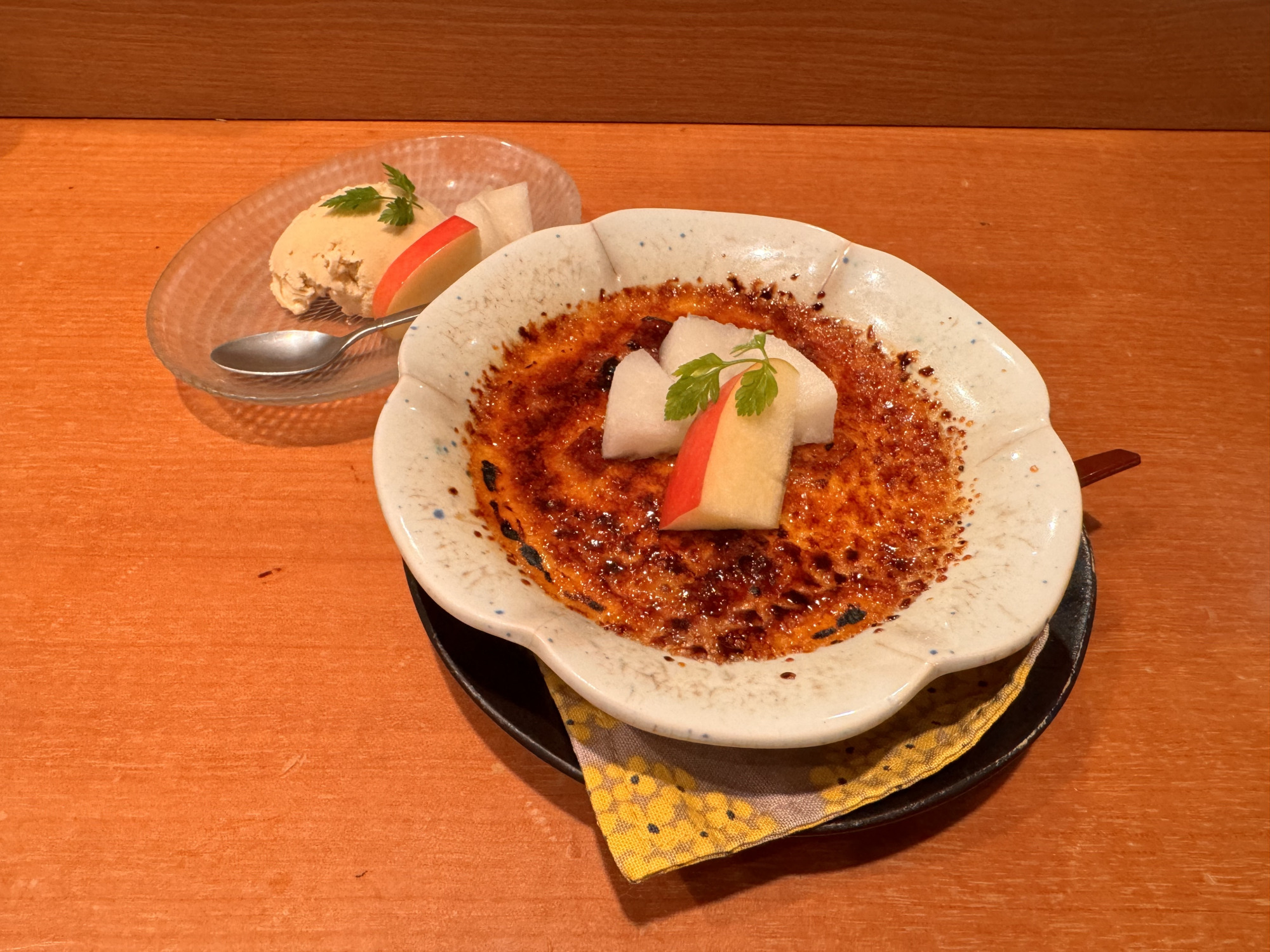 五郎島金時のブリュレと加賀棒茶アイス