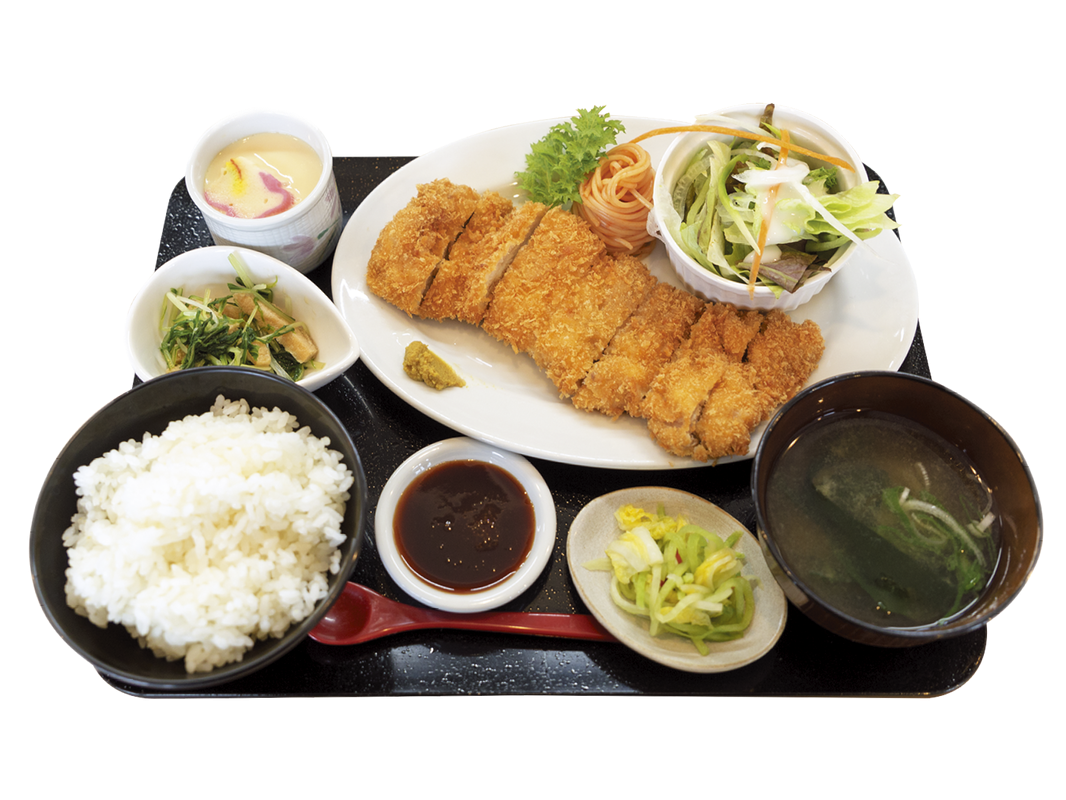 ボリューム満点　チキンカツ定食
