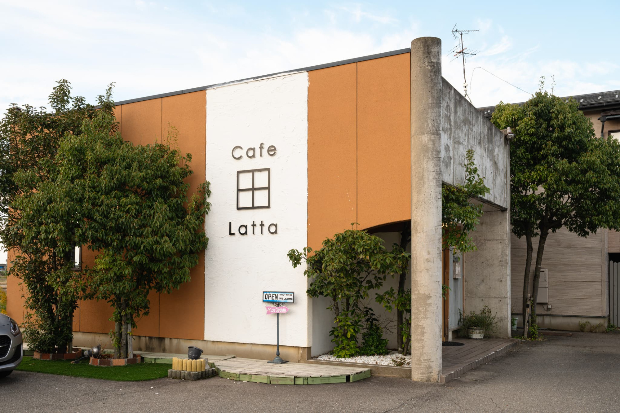Cafe Latta