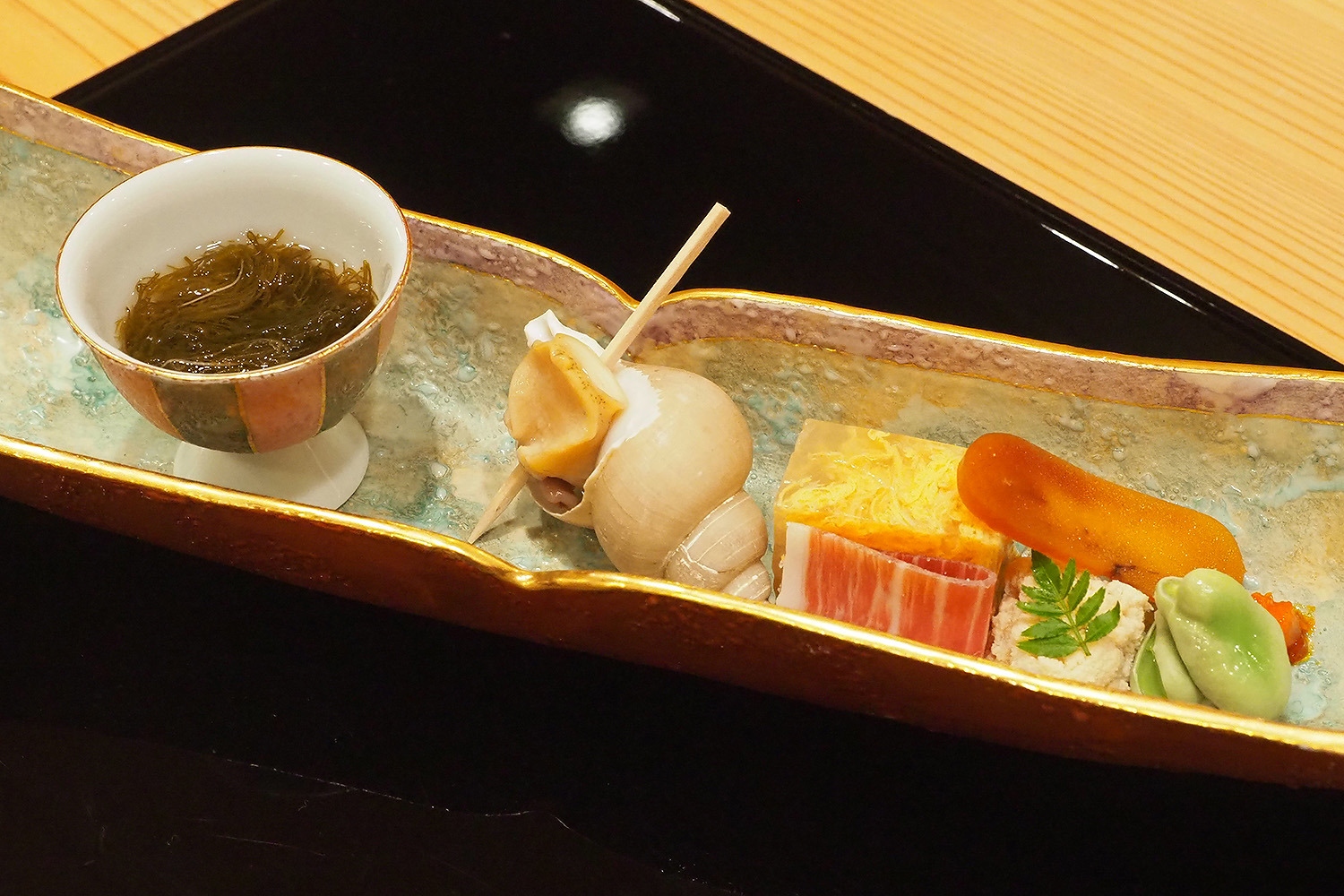 見た目も鮮やかなお料理の数々