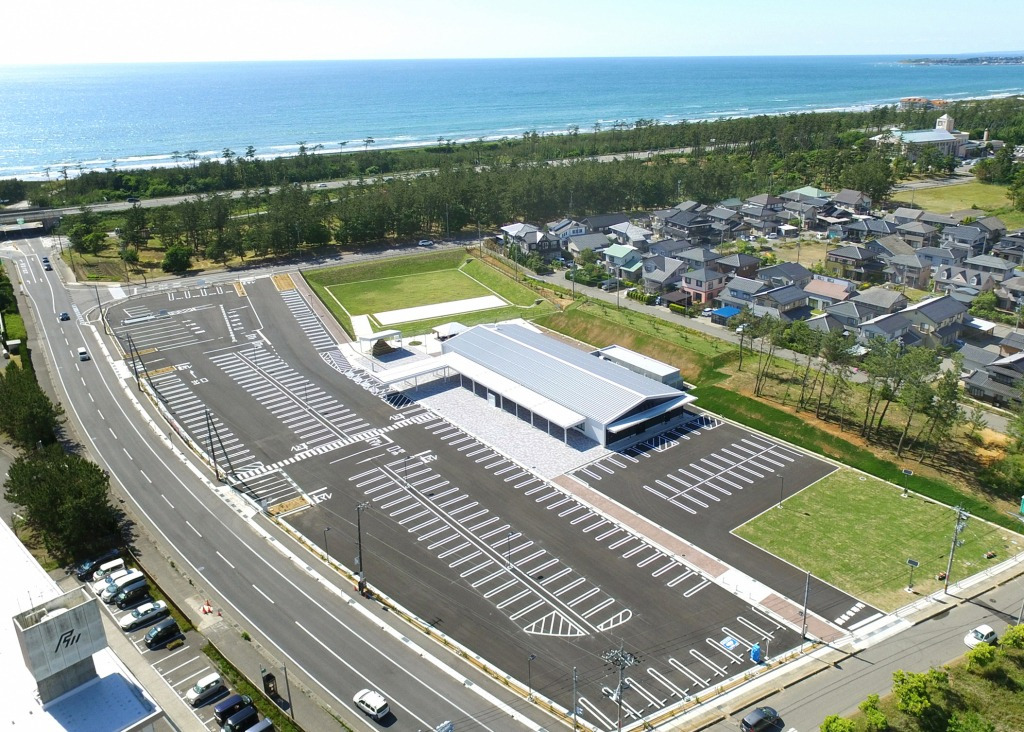 外観全景（画像提供：いい道の駅のと千里浜）