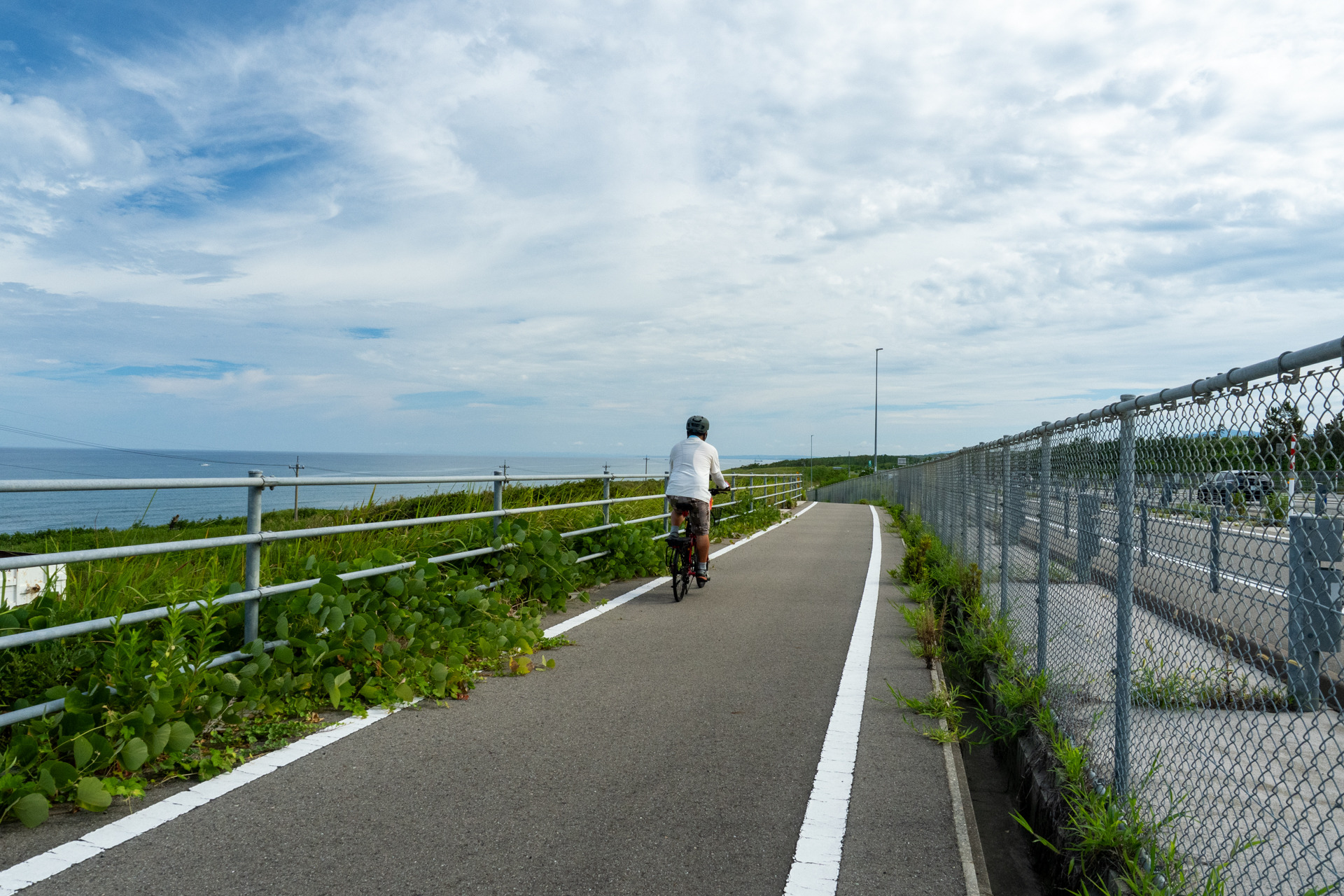 のと里山海道沿いの自転車道