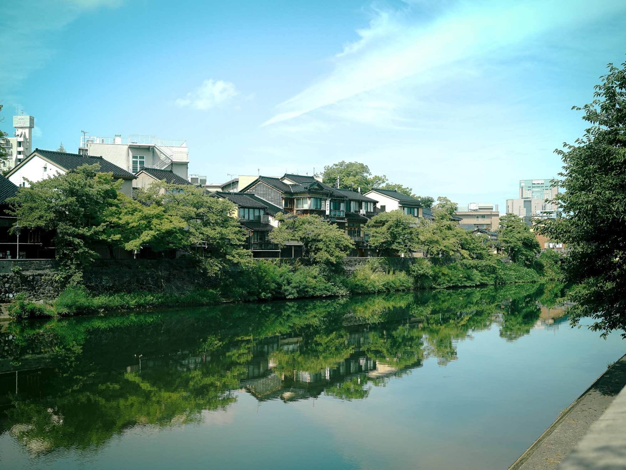 浅野川沿いの景色