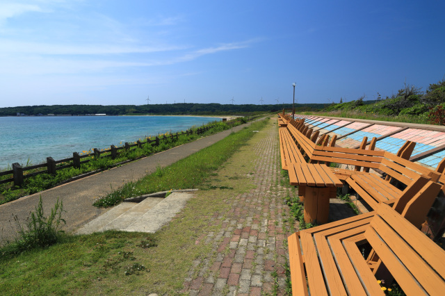 ⑨世界一長いベンチ