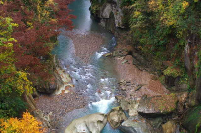 ＜一里野温泉＞手取峡谷