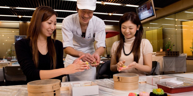繊細美味な「和菓子作り」