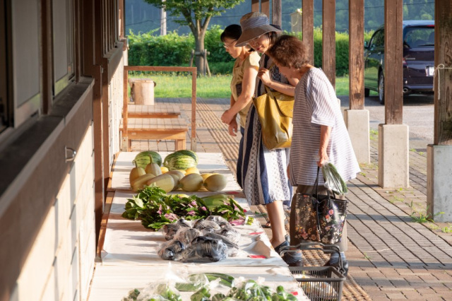 湯涌朝市（金沢市）