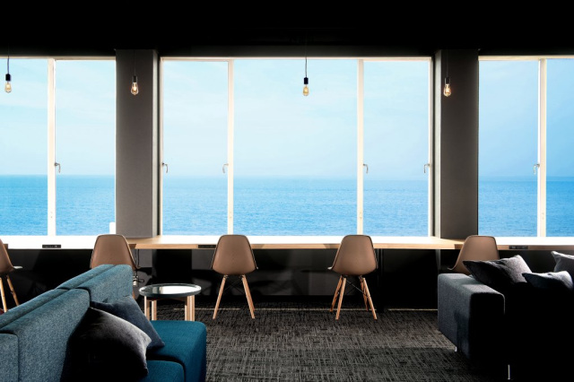 コワーキングベース千里浜 / CO-WORKINGBASE CHIRIHAMA