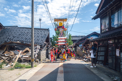 写真家　吉岡 栄一