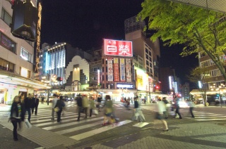 夜の片町歓楽街（写真提供：金沢市）